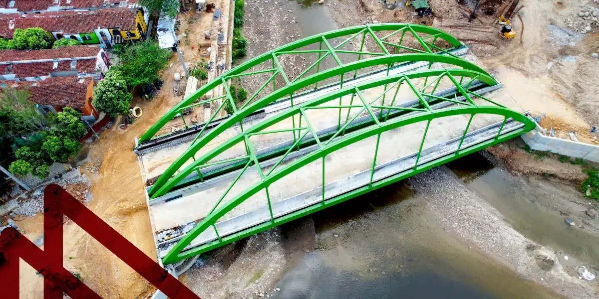 Puente Vehicular en arco para Inversiones CCO por Metalteco